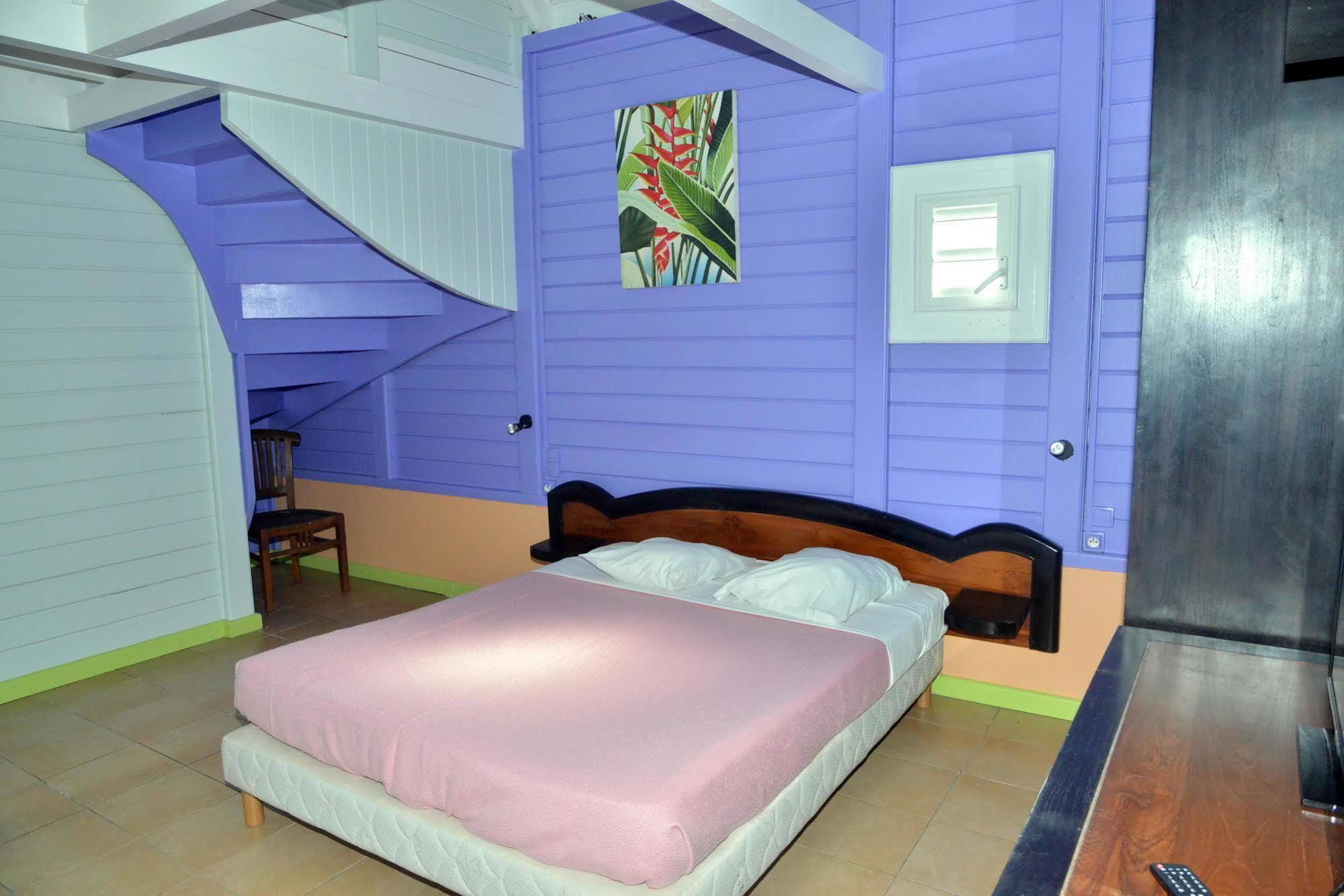 Auberge De La Montagne Pelee Hotel Saint-Pierre Luaran gambar